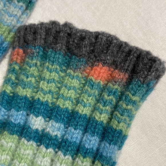 L.L Bean handmade knitted socks from Freeport Me S - Picture 9 of 11